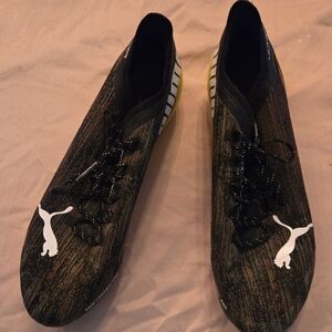 Puma Men's  Black and White Athletic Shoes